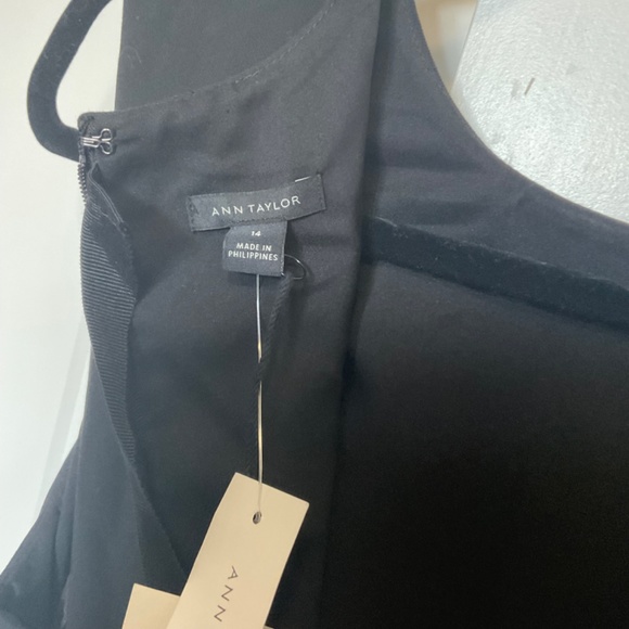 Ann Taylor sheath lined dress - Picture 6 of 7